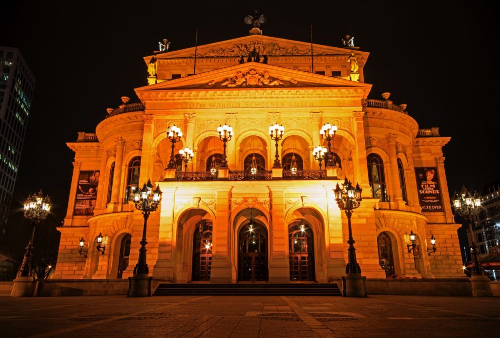 Frankfurt nad Mohanem - stará opera Frankfurt - stará opera